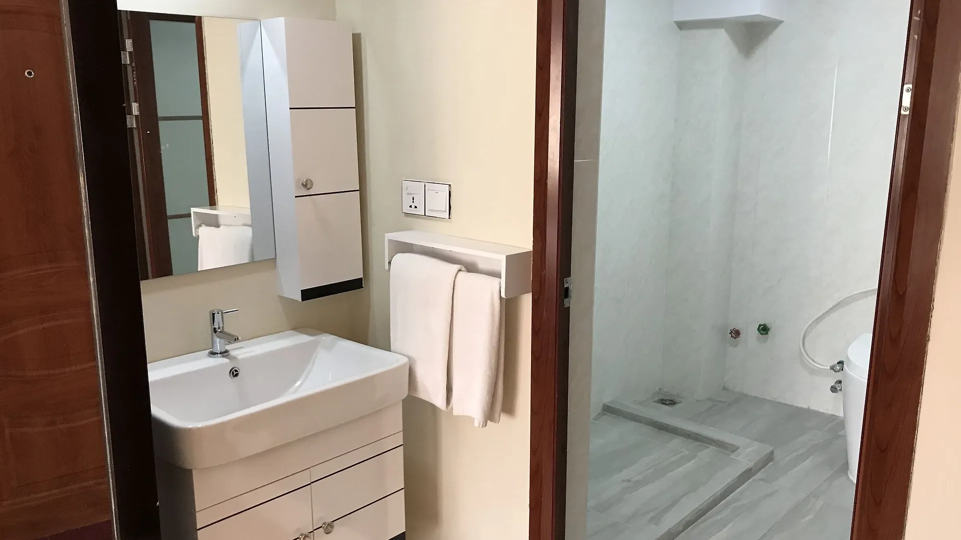 51 Hotel Yangon